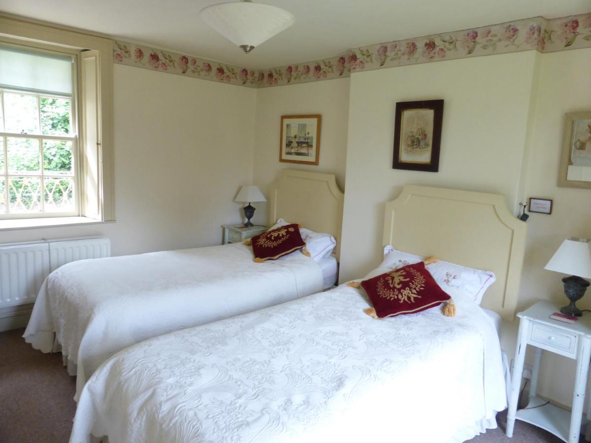 Bed and Breakfast Dolphin House Batheaston Екстер'єр фото