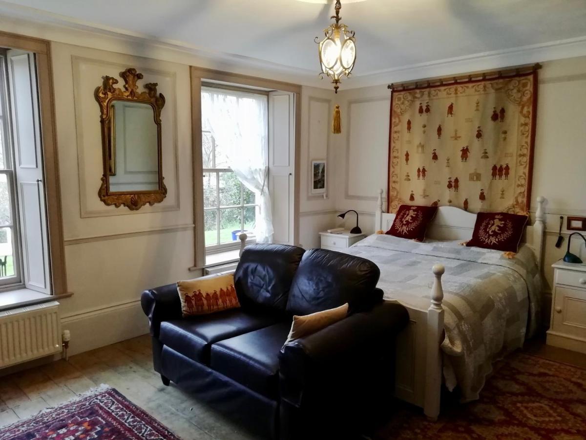 Bed and Breakfast Dolphin House Batheaston Екстер'єр фото